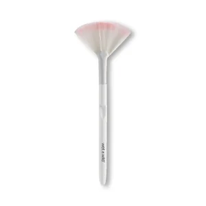 Wet N Wild Fan Brush